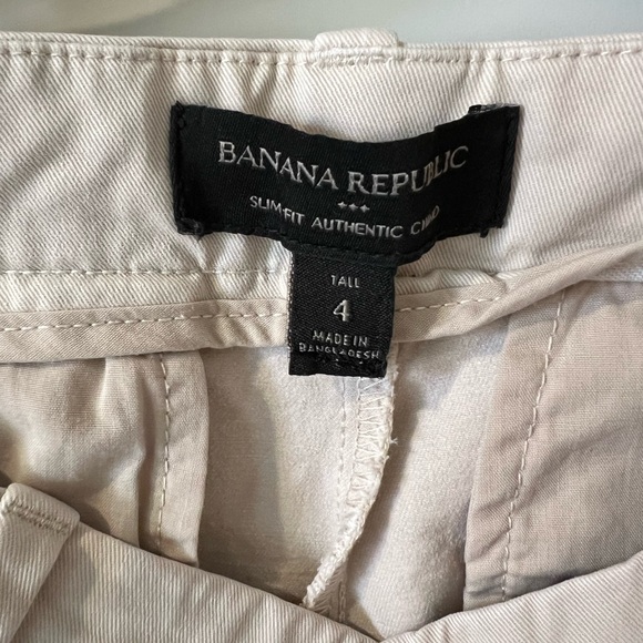 Banana Republic NWOT chinos size 4 - Picture 3 of 3